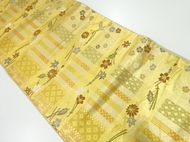 格子に吹き寄せ模様織出し袋帯